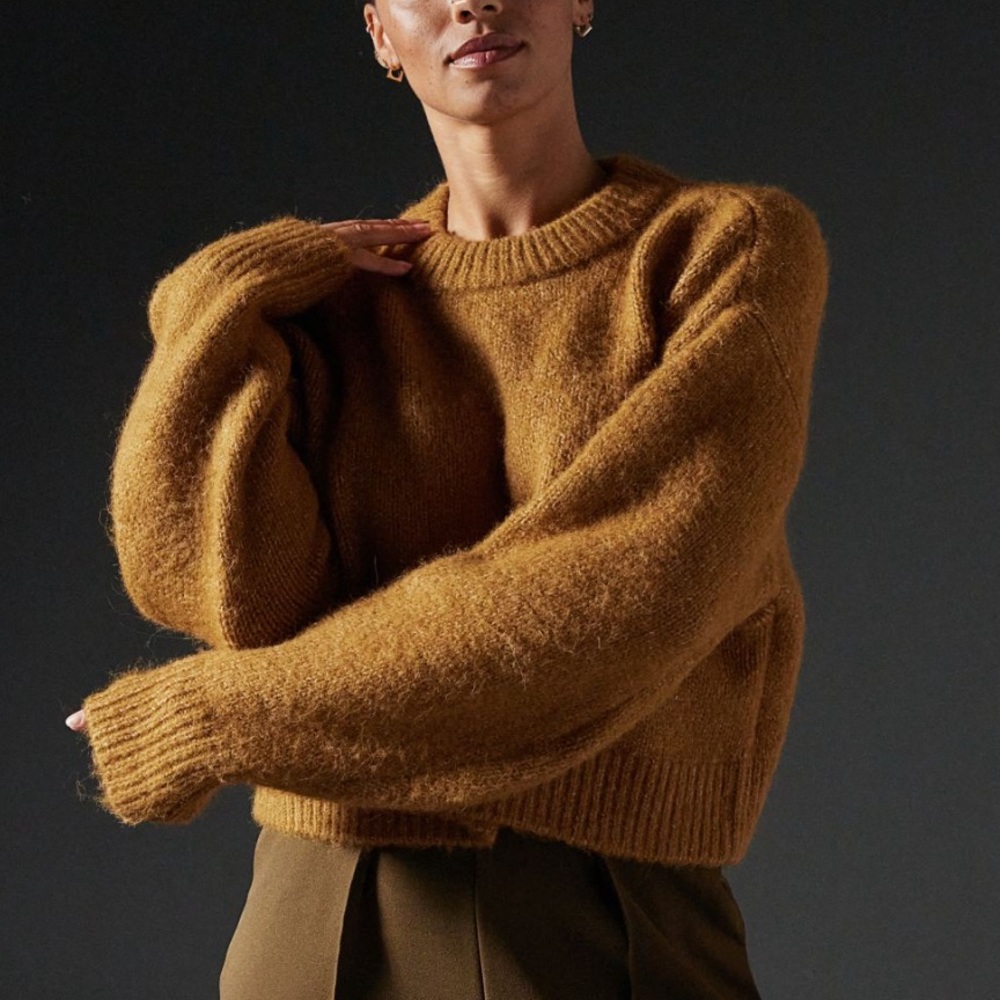 H&M Short Sweater